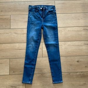 ✨SOLD✨AE Super Hi-Rise Jegging